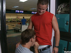 Legal age teenager boyfriends doesn't need to play bowling when they receive pleasure.